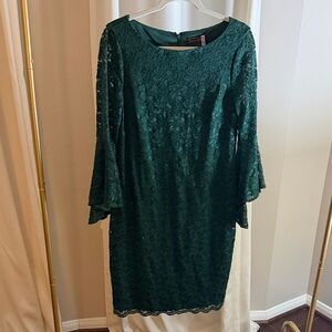 Jessica Howard Emerald Lace Long Bell Sleeve Dress (Worn Once)